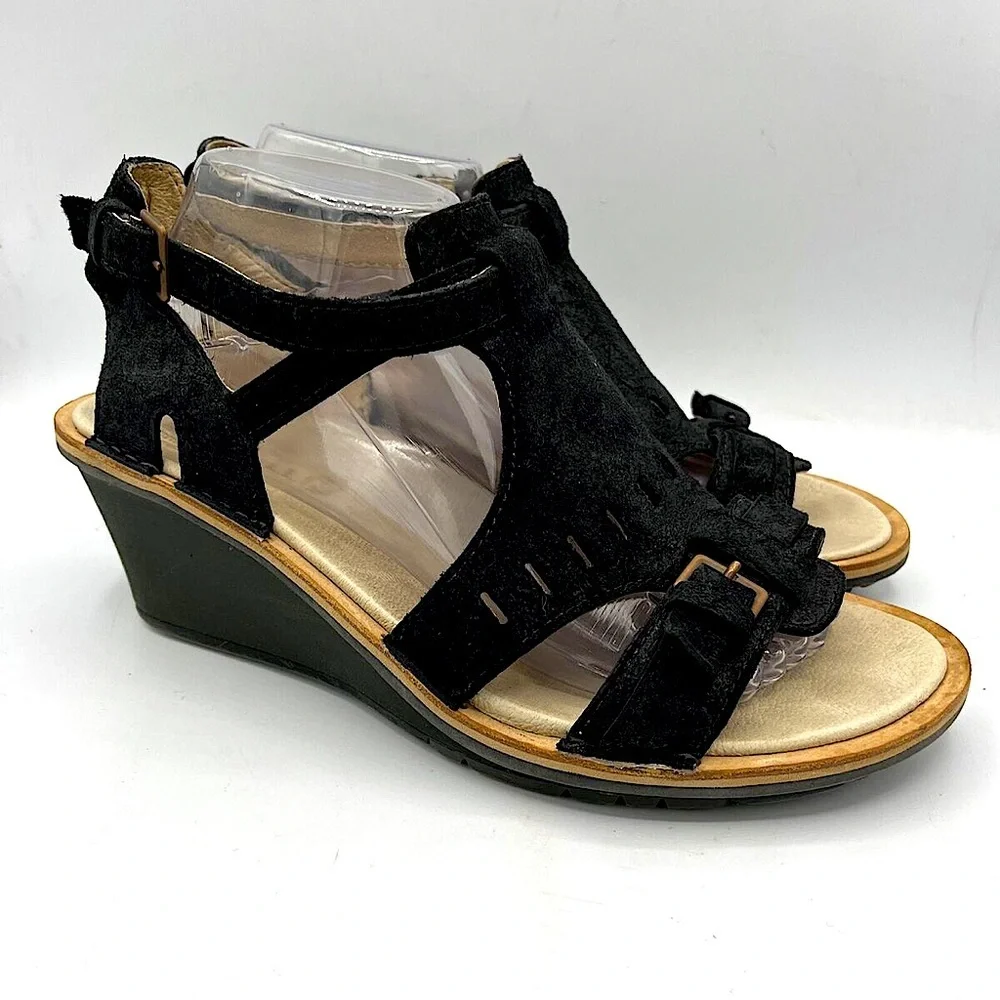 Merrell Sirah Cloak Wedge Black Grain Leather Shoe